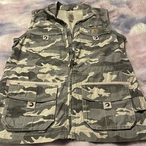 Women Carhartt Camo Vest